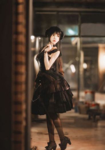 饥渴难耐的已婚女人hd_4K高清完整版播放