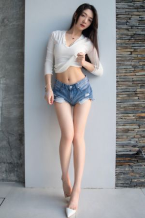 与黑帮老大在一起的368天_BD英语高清视频播放