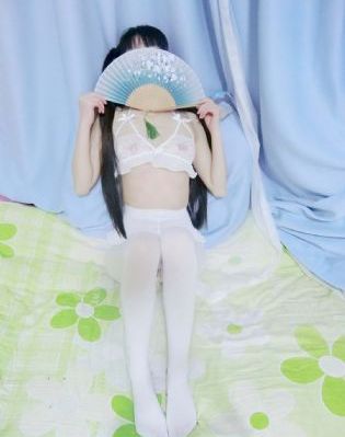 妈妈丰满的朋友_BD国语高清完整版播放