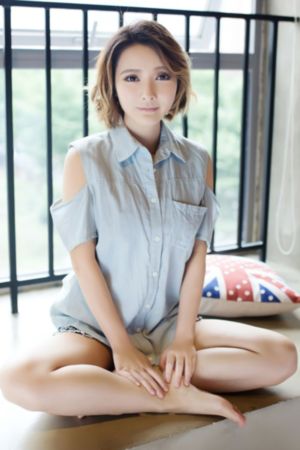 两个女人的诱惑在线_BD英语手机在线看