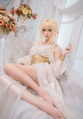 扶摇免费完整观看_JVID性感写真